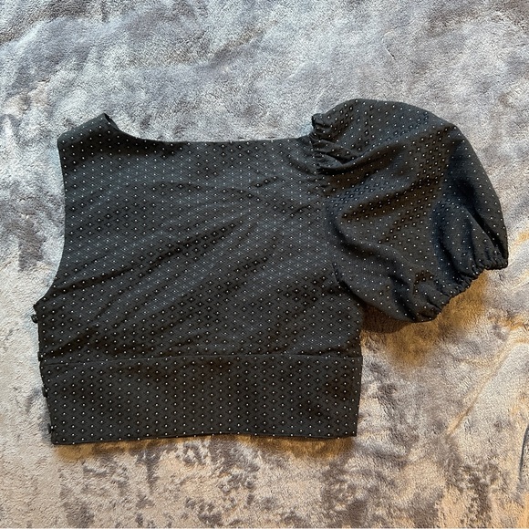 Revolve H:ours Black One Shoulder Crop Top Asymmetrical Puff Sleeve Small Spring - Picture 6 of 8